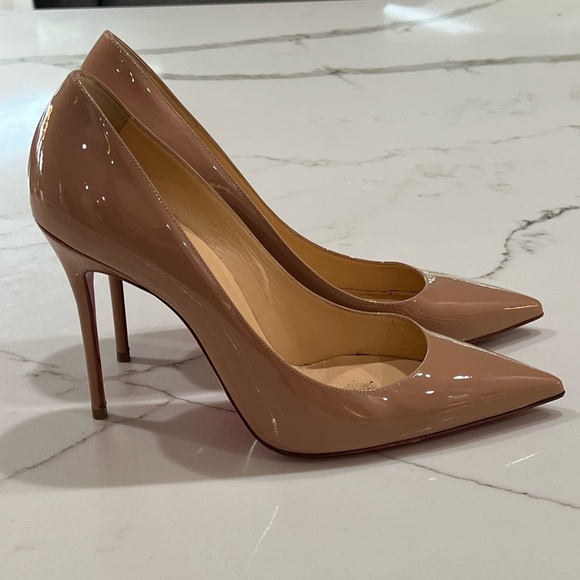 Christian Louboutin Decollete 554 100 Patent Leather Nude Pumps Size 39 EU - Picture 3 of 16